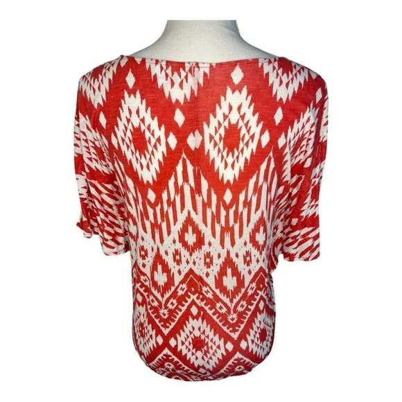 Chico’s Women’s Medium (Size 1) Reddish Orange &‎ White Butterfly Sleeve Top - Picture 3 of 4